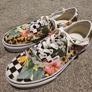 Women's Vans size 7